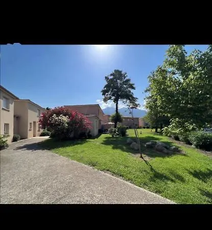 Piscine 500m De La Vue Montagne